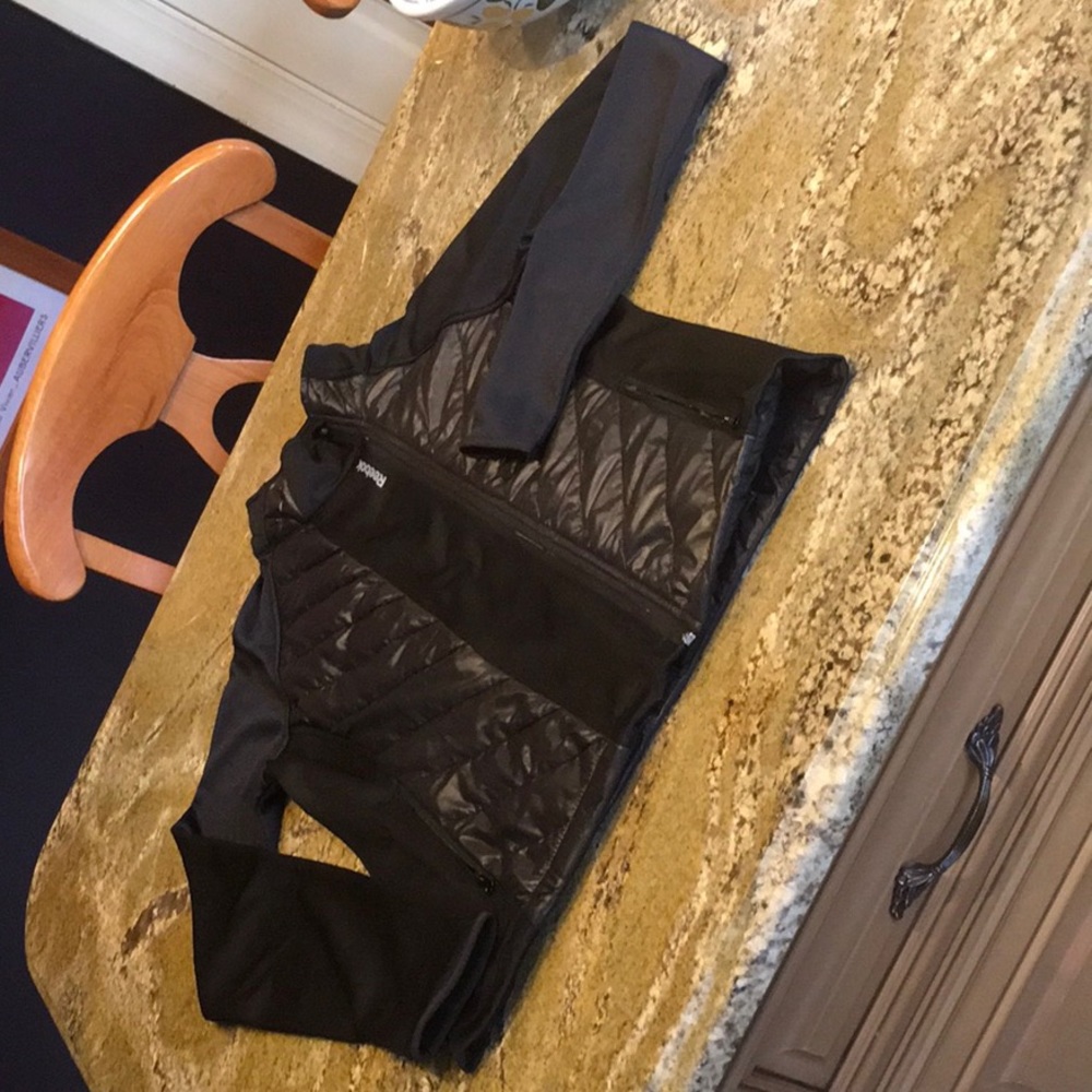 Reebock Lightweight Training Jacket Size Medium - image 3